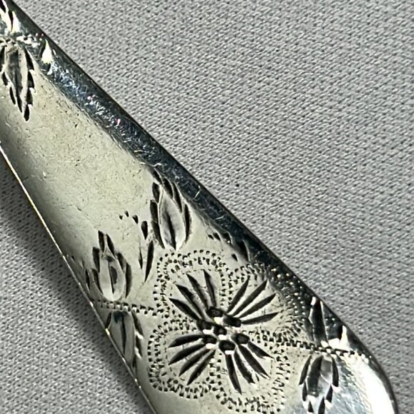 Vintage Rockford Sugar Spoon Rockport Silverplate S. P. Co 5 Star Line Flowers - Picture 5 of 11